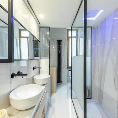 Blue Urban Retreat *